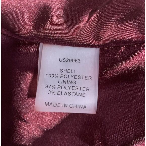 Universal Standard Kanda Puffer Small Burgundy Down Coat - Picture 12 of 14